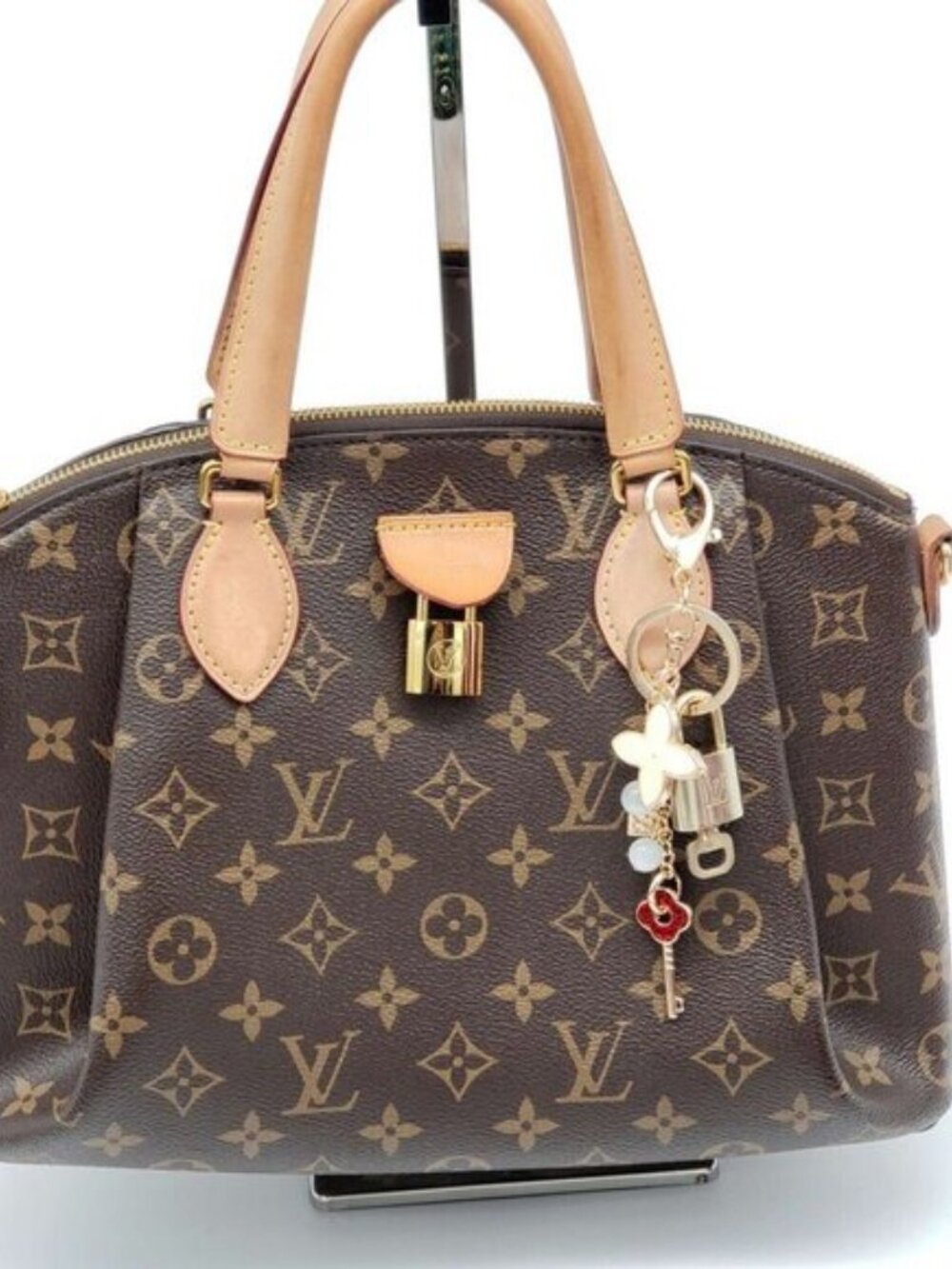 Louis Vuitton Authentic Gold Lock & Key 🔑 Bag Charm + Unbranded Keychain - Picture 9 of 9